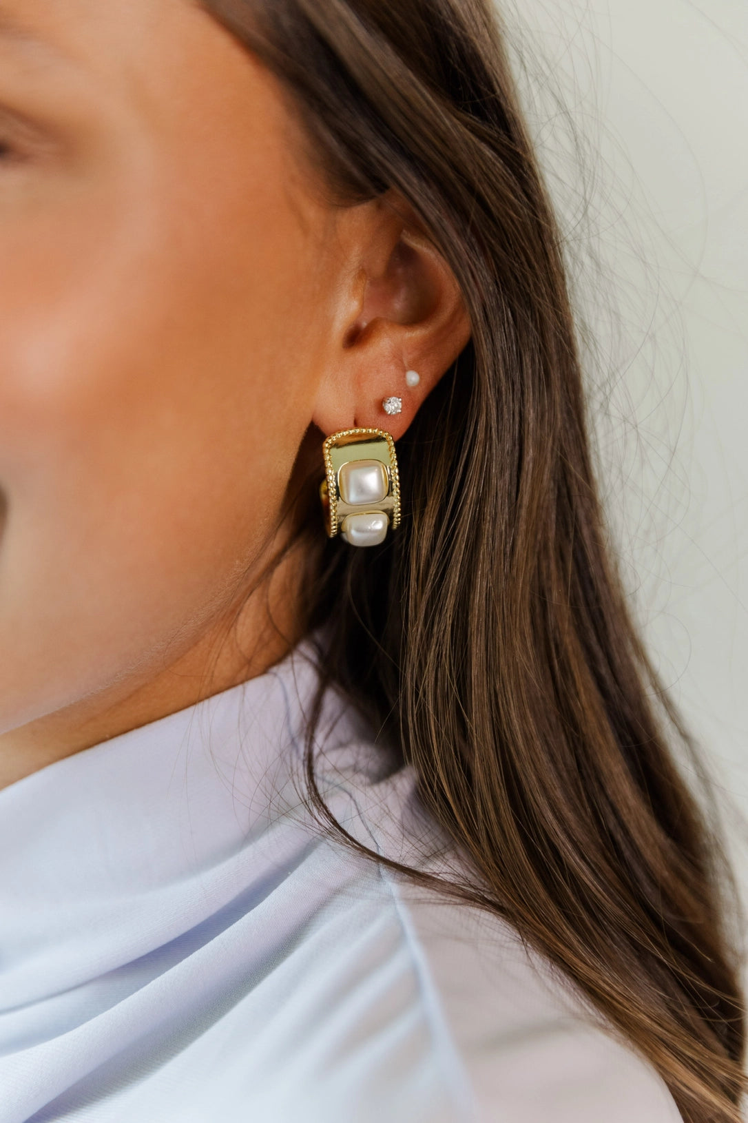 JOSIE PEARL HOOPS